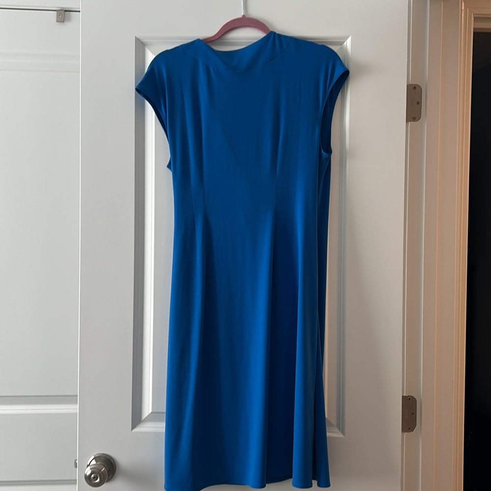 Tommy Bahama Clara faux-wrap dress in a beautiful blue size large like new - Picture 2 of 9